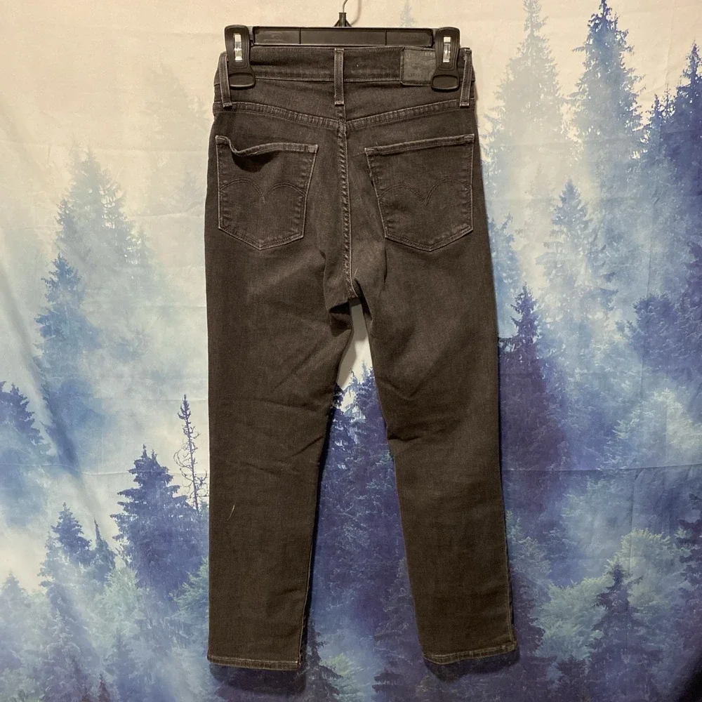 Levi's 724 High Rise Straight Leg Jeans in Black SZ 26